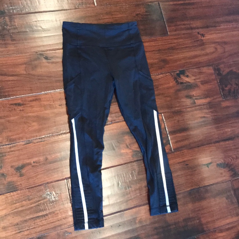 Lululemon runner crop size 2